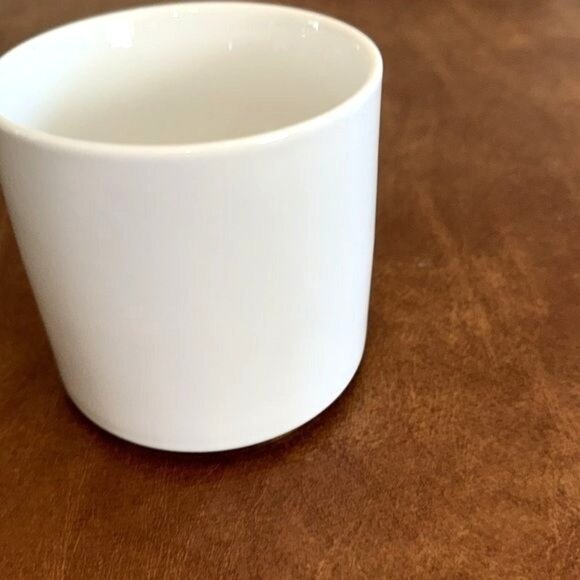 Williams Sonoma White Monogram "J" Mug - Picture 3 of 6